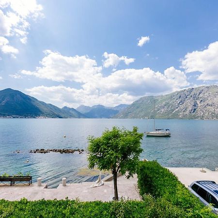 Villa Luxury Stone On The Sea With Private Pool And View Kotor Exteriör bild