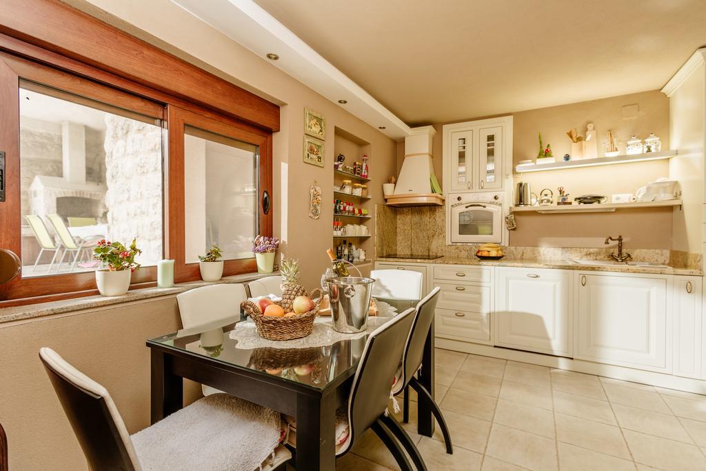 Villa Luxury Stone On The Sea With Private Pool And View Kotor Exteriör bild