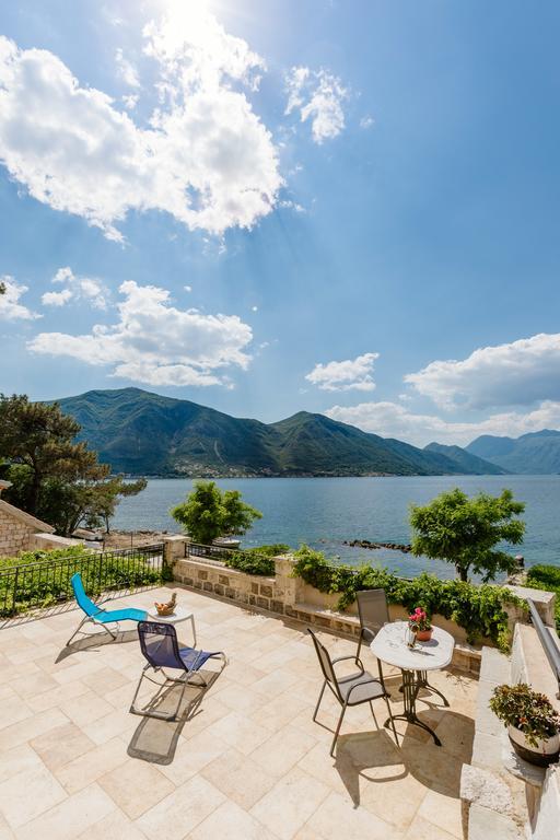 Villa Luxury Stone On The Sea With Private Pool And View Kotor Exteriör bild
