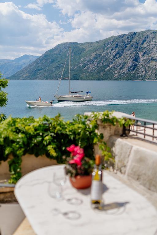 Villa Luxury Stone On The Sea With Private Pool And View Kotor Exteriör bild
