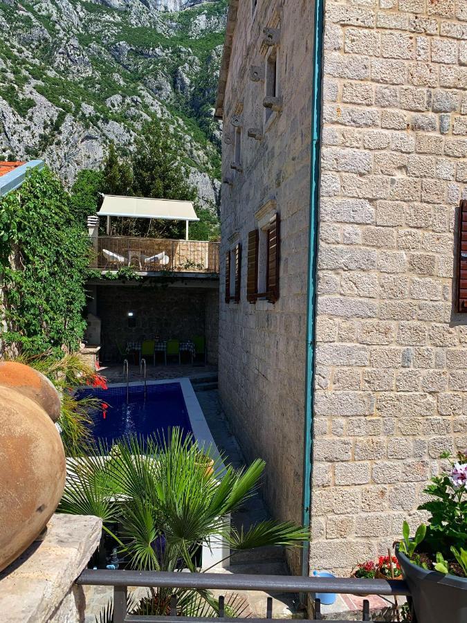 Villa Luxury Stone On The Sea With Private Pool And View Kotor Exteriör bild